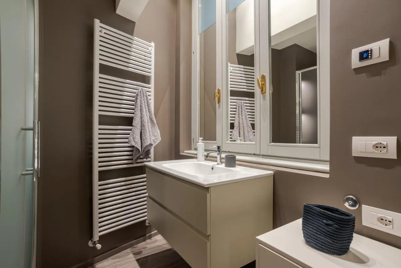 Suite Broletto - By Myhomeincomo Apartment Como