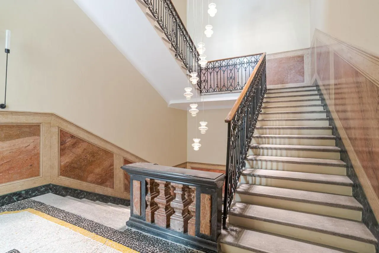 Suite Broletto - By Myhomeincomo Apartment Como