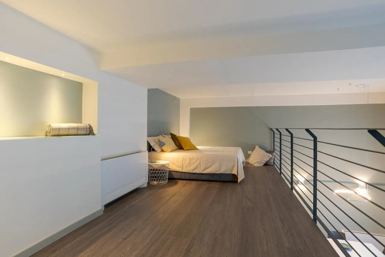 Suite Broletto - By Myhomeincomo 0*, Como